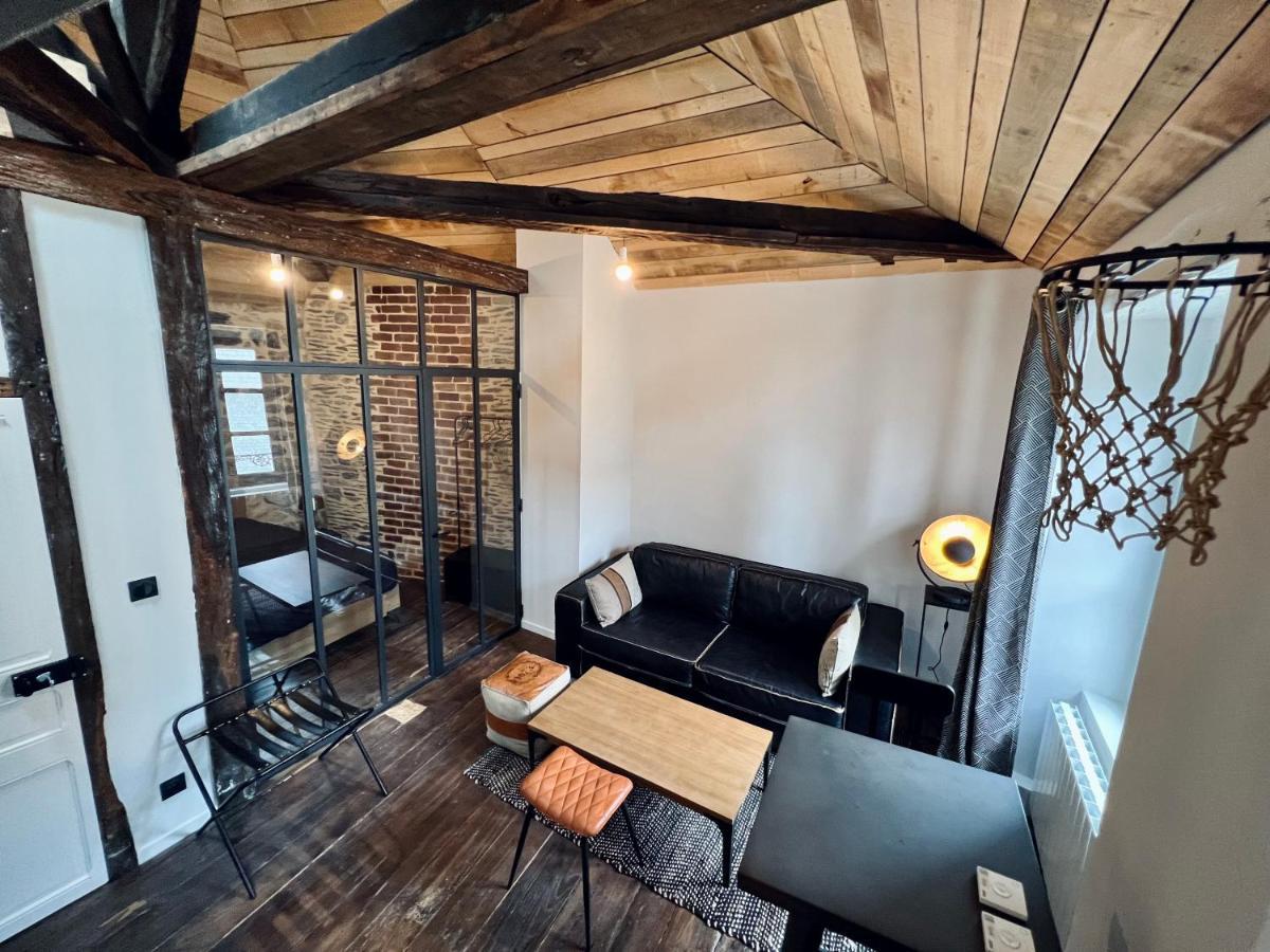 Les Suites De La Tour D'Embas Vitré Exterior foto